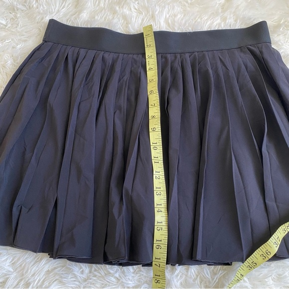 Aritzia TnAction TnaMOVE™ Tennis Mini Skirt - Picture 7 of 8